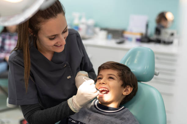 Best Emergency Dental Extractions in Saunders Lake, OR